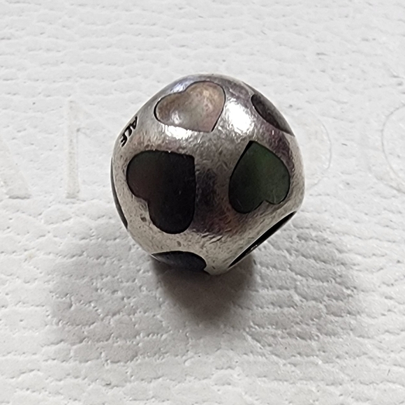 PANDORA Love Me Sterling Silver Charm With Black Mother Of Pearl - Picture 1 of 5